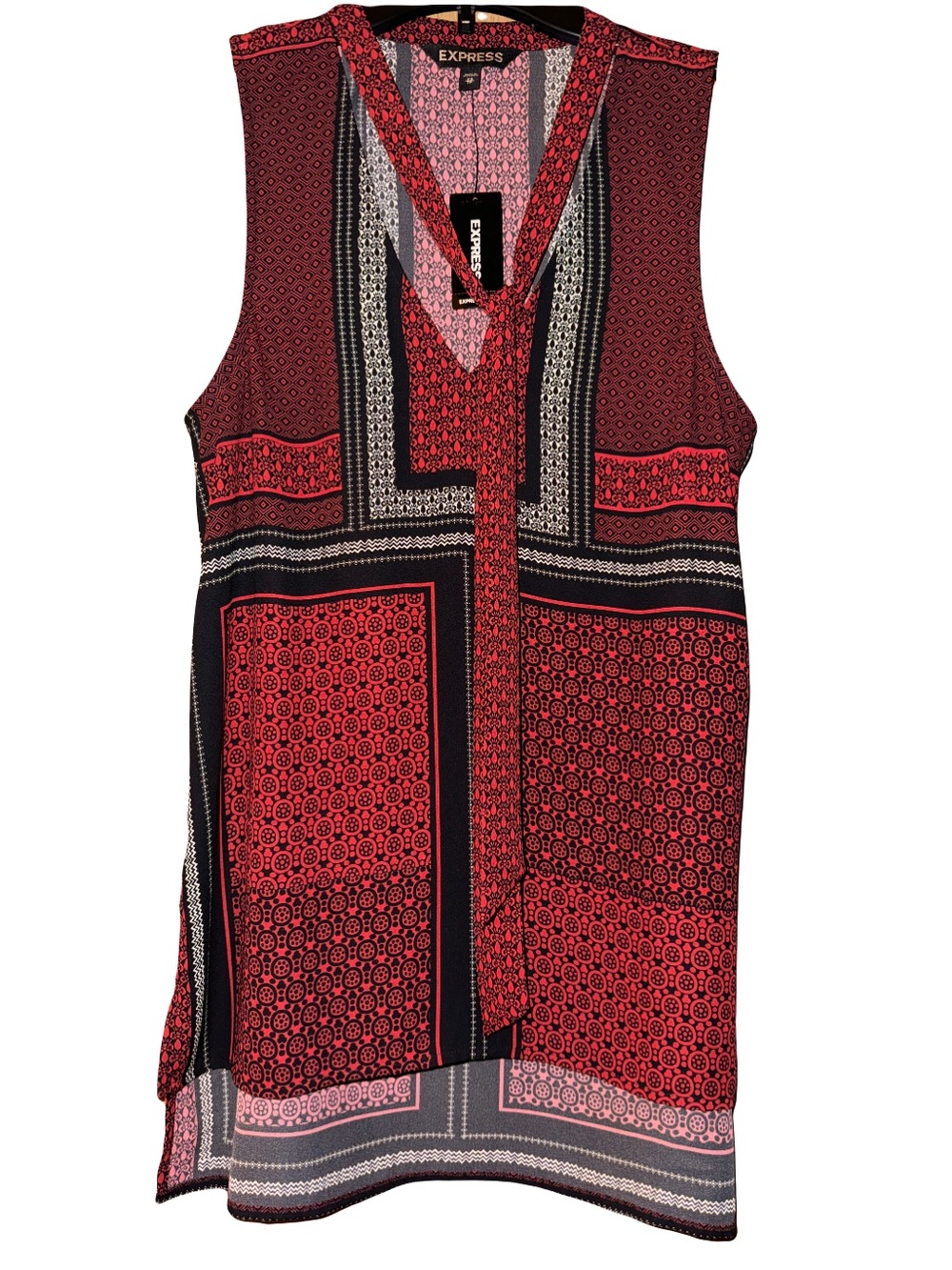 NWT Red Patterned Sleeveless V-Neck Blouse
